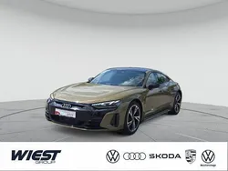 Taktikgrün metallic Gebraucht 2022 Audi e-tron GT quattro Ambiente Limousine | 47.880 € (Guter Preis)