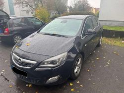 Schwarz Gebraucht 2011 Opel Astra Innovation Limousine | 4.000 € (Guter Preis)