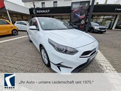 Weiß Neu 2025 Kia Ceed Vision Limousine | 24.970 € (Fairer Preis)
