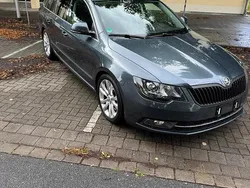 Blau Gebraucht 2015 Skoda Superb Kombi | 15.990 € (Fairer Preis)
