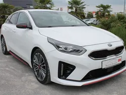 Weiß Gebraucht 2020 Kia ProCeed GT Kleinwagen | 22.490 € (Guter Preis)