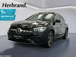 Nachtschwarz Gebraucht 2023 Mercedes GLA200 AMG SUV | 41.990 € (Etwas zu teuer)