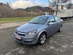 Silber Gebraucht 2004 Opel Astra Cosmo Limousine | 4.950 € (Teuer)