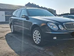 Schwarz Gebraucht 2004 Mercedes E240 Kombi | 3.999 €