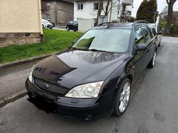 Schwarz Gebraucht 2003 Ford Mondeo Ghia Kombi | 2.500 € (Fairer Preis)