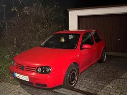 Rot Gebraucht 1999 VW Golf IV Kleinwagen | 2.600 € (Fairer Preis)