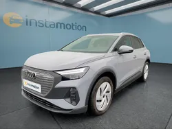 Grau Gebraucht 2022 Audi Q4 e-tron SUV | 25.699 € (Fairer Preis)