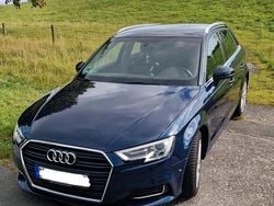 Blau Gebraucht 2018 Audi A3 Limousine | 18.000 € (Etwas zu teuer)