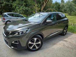 Grün Gebraucht 2018 Peugeot 3008 Allure SUV | 14.000 € (Teuer)