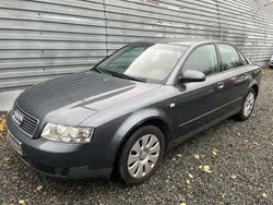 Grau Gebraucht 2001 Audi A4 Limousine | 2.400 € (Teuer)