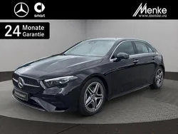 Schwarz Gebraucht 2024 Mercedes A200 AMG Limousine | 35.980 € (Fairer Preis)
