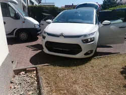 Weiß Gebraucht 2014 Citroën C4 Picasso Exclusive Van / Kleinbus | 5.100 € (Guter Preis)