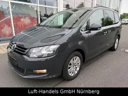 Grau Gebraucht 2017 VW Sharan Comfortline Van / Kleinbus | 13.960 € (Etwas zu teuer)
