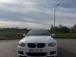 Weiß Gebraucht 2009 BMW 325 Cabriolet M Sport Cabrio | 11.200 € (Fairer Preis)