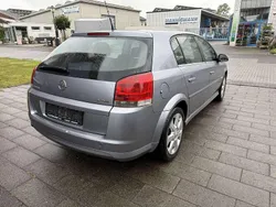 Silber Gebraucht 2006 Opel Signum Edition Kombi | 1.799 € (Fairer Preis)