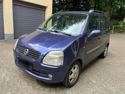 Blau Gebraucht 2001 Opel Agila Kleinwagen | 2.000 € (Etwas zu teuer)