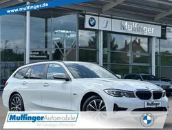 Alpinweiss Gebraucht 2022 BMW 320e Kombi | 27.990 € (Guter Preis)