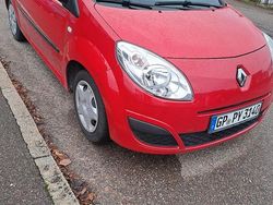 Rot Gebraucht 2010 Renault Twingo Kleinwagen | 3.500 €
