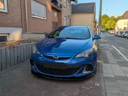 Blau Gebraucht 2016 Opel Astra OPC Limousine | 16.500 € (Etwas zu teuer)