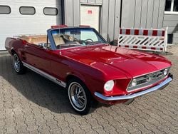 Rot Gebraucht 1967 Ford Mustang Cabrio | 59.000 €
