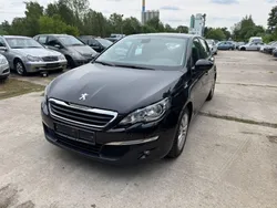 Schwarz Gebraucht 2014 Peugeot 308 Active Limousine | 5.200 € (Fairer Preis)