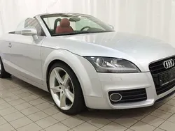 Silber Gebraucht 2010 Audi TT Roadster Exclusive Cabrio | 10.500 € (Guter Preis)