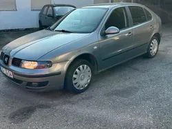 Grau Gebraucht 2003 Seat Leon Limousine | 2.450 € (Etwas zu teuer)
