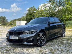 Grau Gebraucht 2022 BMW 330 M Sport Kombi | 42.990 € (Etwas zu teuer)