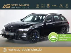 Black sapphire metallic Gebraucht 2021 BMW 330 M Sport Kombi | 36.900 € (Etwas zu teuer)