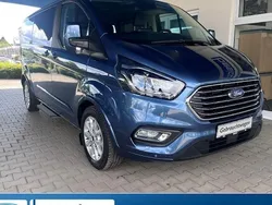 Chromablau metallic (blau) Gebraucht 2019 Ford Tourneo Titanium X Kombi | 36.980 €