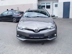 Grau Gebraucht 2018 Toyota Auris Touring Sports Edition-S Kombi | 8.890 € (Guter Preis)