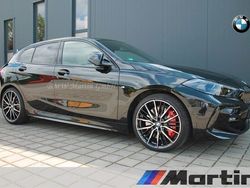 Schwarz Gebraucht 2022 BMW 120 M Sport Kleinwagen | 37.900 €