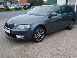 Grau Gebraucht 2016 Skoda Octavia Kombi | 13.499 € (Fairer Preis)