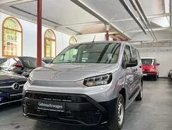 Silber Gebraucht 2024 Toyota Proace City Van | 22.990 € (Fairer Preis)