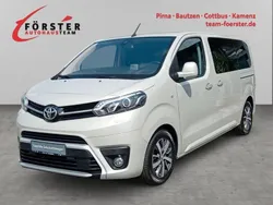 Beige Gebraucht 2020 Toyota Proace Verso Executive Kombi | 42.980 € (Teuer)