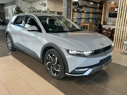 Grau cyber grey / met (metallic) Gebraucht 2021 Hyundai Ioniq 5 Dynamiq SUV | 29.440 € (Guter Preis)