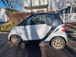 Weiß Gebraucht 2009 Smart ForTwo Coupé Pure Coupé | 2.900 € (Guter Preis)