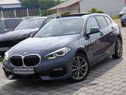 Grau Gebraucht 2024 BMW 120 Sport Line Kleinwagen | 31.800 € (Fairer Preis)