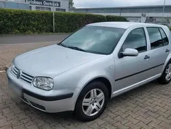 Grau Gebraucht 2002 VW Golf IV Kombi | 1.300 € (Fairer Preis)