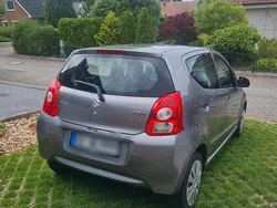 Grau Gebraucht 2014 Suzuki Alto Kleinwagen | 2.450 € (Fairer Preis)
