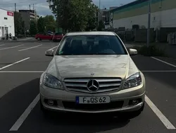 Beige Gebraucht 2010 Mercedes C220 Limousine | 7.900 € (Fairer Preis)