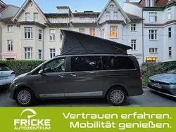 Grau Gebraucht 2018 Mercedes V200 Van / Kleinbus | 45.980 €