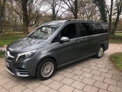 Grau Gebraucht 2019 Mercedes V250 Exclusive Van / Kleinbus | 65.830 €