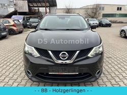 Schwarz Gebraucht 2015 Nissan Qashqai Tekna SUV | 9.900 € (Guter Preis)