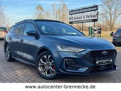 Blau Gebraucht 2023 Ford Focus ST-Line X Limousine | 18.800 € (Fairer Preis)