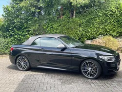 Schwarz Gebraucht 2017 BMW M240 M Sport Cabrio | 31.900 € (Teuer)