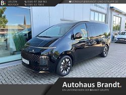 Schwarz Gebraucht 2022 Hyundai Staria Signature Van / Kleinbus | 42.950 € (Etwas zu teuer)
