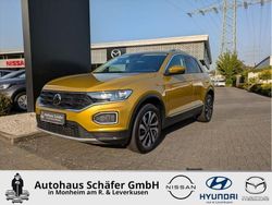 Kurkumagelb metallic Gebraucht 2021 VW T-Roc Active SUV | 16.985 € (Superpreis)