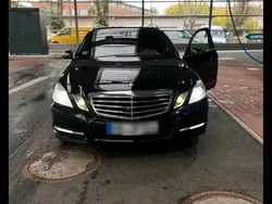 Schwarz Gebraucht 2012 Mercedes E220 Kombi | 8.300 €