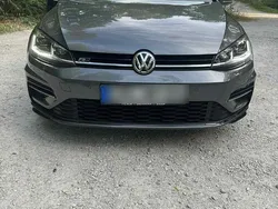Grau Gebraucht 2018 VW Golf VII Highline Kleinwagen | 15.500 € (Fairer Preis)
